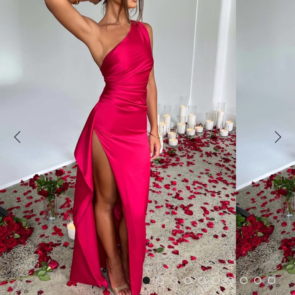NWOT Women's One-Shoulder Maxi Dress with Side Slit
